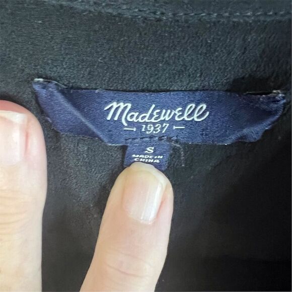 Madewell Black Silk Cargo Button Down Sleeveless Collared Blouse Size Small - Picture 3 of 5